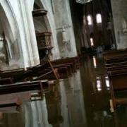 La nef de St Etienne inondée